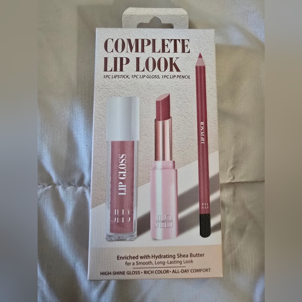 HUDA BEAUTY Complete Lip Look Set - Rich Pink